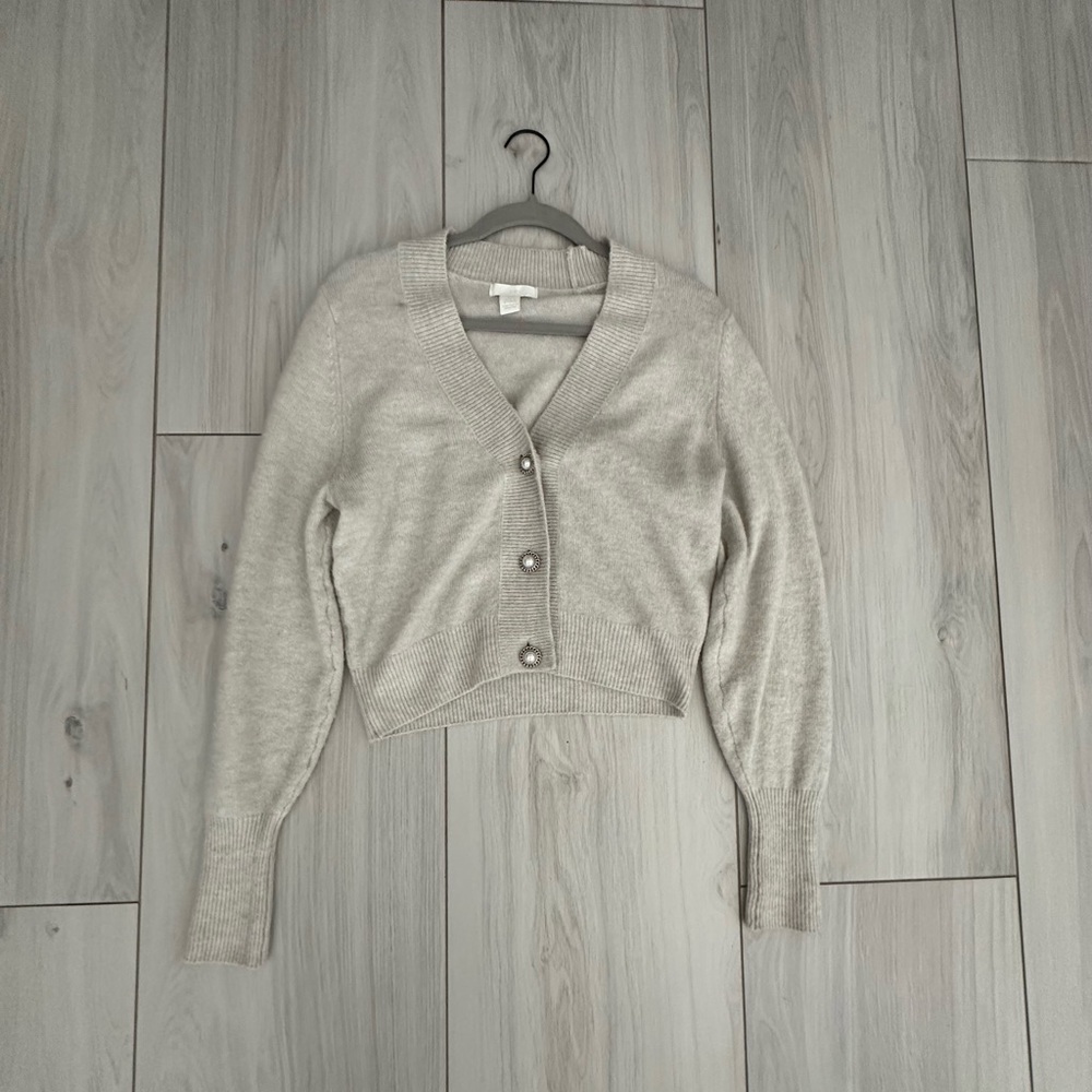 H&M long sleeve shirt is a size small and was worn once